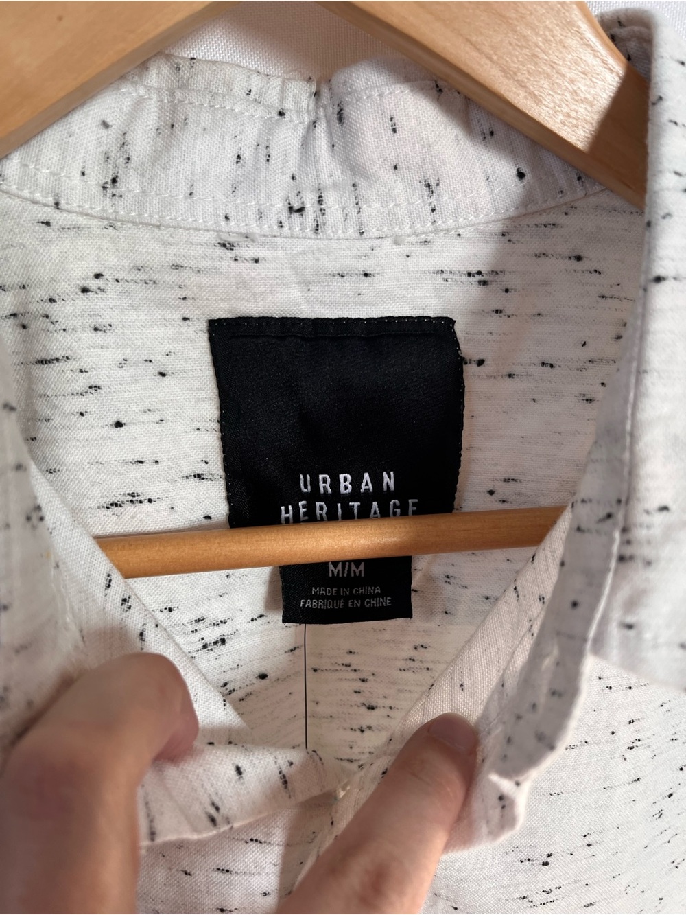 Urban Heritage White Speckled Short Sleeve Button-Down Shirt - Picture 2 of 9